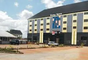 Room in Lodge - Sweet Spirit Hotels Suites Mardezok - Asaba