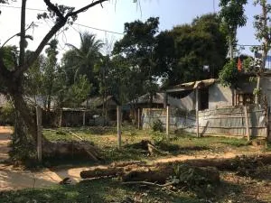 Vamoose S Das Homestay - Агартала