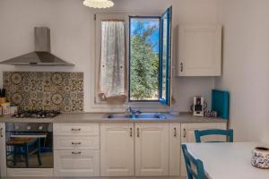 Villa Tra Mare e Ulivi