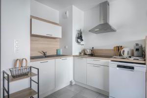 Appartements Esprit villa balneaire sur la cote bretonne pour trois personnes : photos des chambres