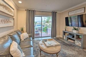 Walk to Beach Lake Havasu Condo with Pool Access