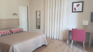 Hotels Le Castelet des Alpilles : Chambre Double Supérieure avec terrasse ou balcon