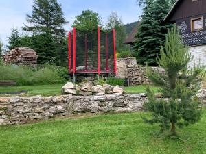 Chalupa Nad Lipou - Čičmany, turistika, sauna, krb