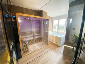 Appartements Capsule Gaming balneo & billard & babyfoot & sauna 2 chambres : photos des chambres