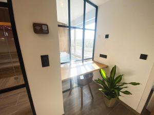 Capsule Gaming balnéo & billard & babyfoot & sauna 2 chambres