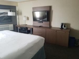 Holiday Inn Express Edmonton Downtown by IHG
