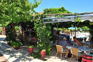 Room in Apartment - Elegantly furnished studio for 2 people Lesvos Greece