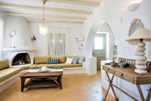 Apleton Villas Paros Greece