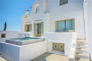 Apleton Villas Paros Greece