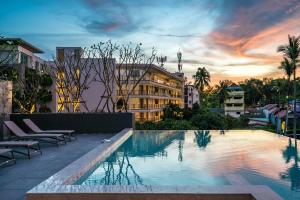 Apartment at Palmyrah Surin by Lofty