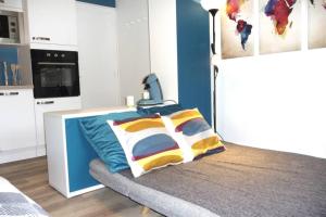 Appartements Zen Studio Les Thermes - Challes Centre - Parking : photos des chambres