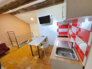 Appartements APPARTEMENT AGATHOIS-3 : photos des chambres