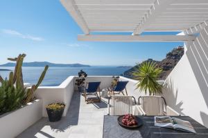 Porto Fira Suites Santorini Greece