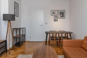 Industrial 2-BDR Flat by the National Stadium by Flat Mаnager