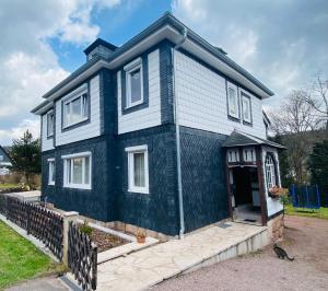Single-Apartment bis 2 Personen, 27qm in Schleusingen, WLAN, Parkplatz