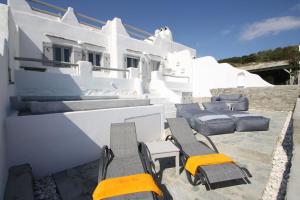 Apleton Villas Paros Greece