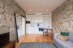 One-Bedroom Apartment with River View room in Porto River