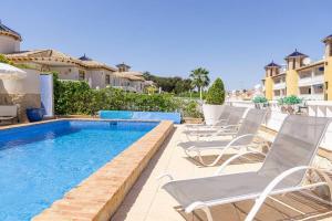 Casa Lilly-Rose, a beautiful 3 bedroom detached villa a short walk to the Villamartin Plaza & Golf course