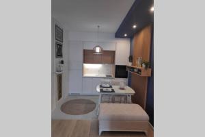 Soho City Apartment with Garage