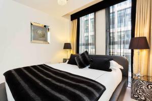 Veeve - Brilliant Barbican