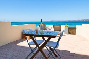 Appartements Appartement - Les Pieds Dans L'Eau : photos des chambres