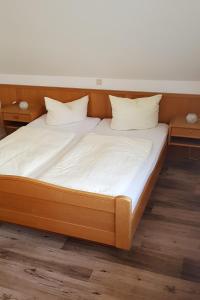 Landhaus Braband Ferienwohnungen - Gustav-Schönleber-Weg 2