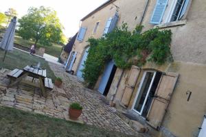 Maisons de vacances Magnifique Maison typique morvan avec piscine : photos des chambres