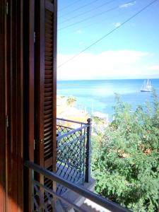 Gytheio Retreat, Panoramic Sea View apartment Lakonia Greece