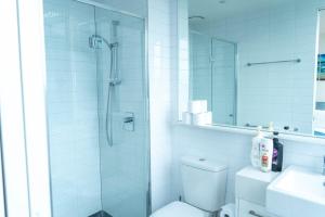 2 Bedroom Apartment with City Views