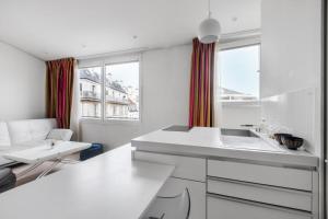 Modern Apartment in the Heart of the Marais