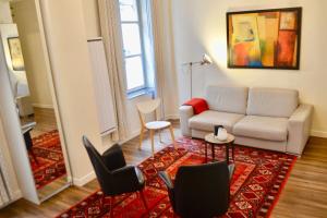 One-Bedroom Apartment room in 1bedroom flat in the heart of the Marais area
