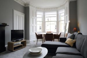 Stylish 2 Bedroom Bruntsfield Apartment in Edinburgh