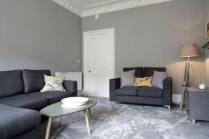 Stylish 2 Bedroom Bruntsfield Apartment in Edinburgh