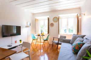 Apartment room in Sunlit photographers 1BDR aptm in Alcântara