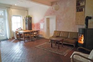 Gästehof Brockum, altes Bauernhaus, großer Garten