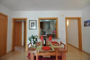 RNET - Sandra I A2 - Roses Santa Margarita