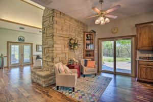16-Acre Pilot Point Ranch: Private Pond
