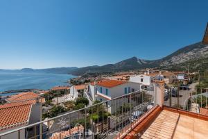 CASA CON VISTA MARE