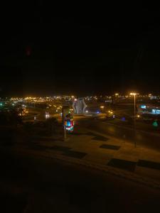 الواحة ان للشقق المخدومة