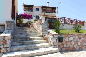 Pleoussa Studio and Apartments Skopelos Greece