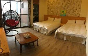Deluxe 2 giường có ban công (Deluxe Twin With Balcony)