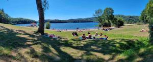 Gîte du Gua des Brasses au bord du lac de la Raviège