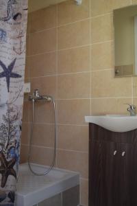 MERSINERA PARADISE GARDEN STARS HOUSE