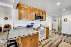 Fishermans Dream Boat House