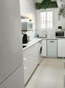 RELAX CHICLANA-Aparcamiento privado-TV Cable-WifiPlus-Aire Acond-Incluido