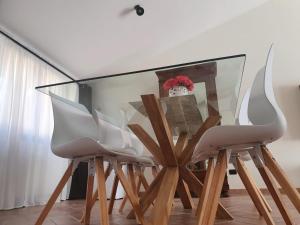 Open Space Rose img21