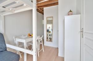 NEW Mezzanine Studio in the Heart of Paris (4F)