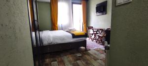 Lebon Hotel-Special Class