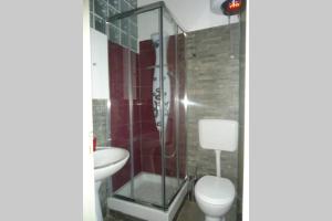 "Little Sicilian Home"-room with a private bathroom & kitchen -fridge - and shared a beautiful terrace on Hostel Taormina Center