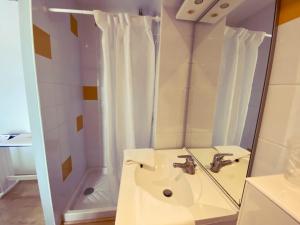 Hotels HOTEL RESTAURANT LA COTE REVEE : Chambre Double - Vue sur Mer